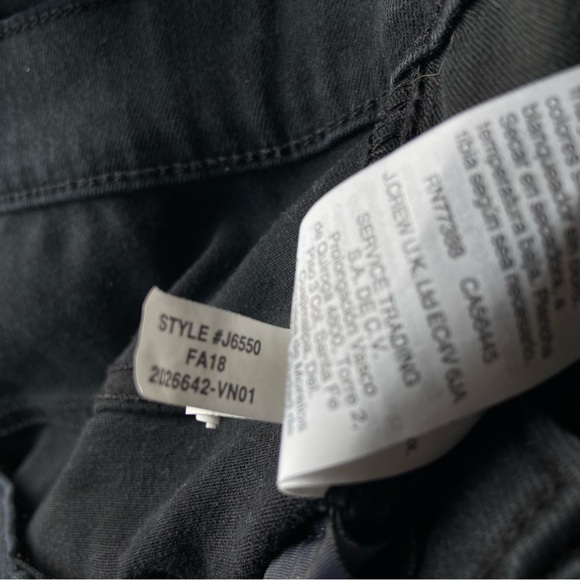 Madewell Petite 9" Mid-Rise Skinny Jeans in Lunar Wash - Picture 9 of 12